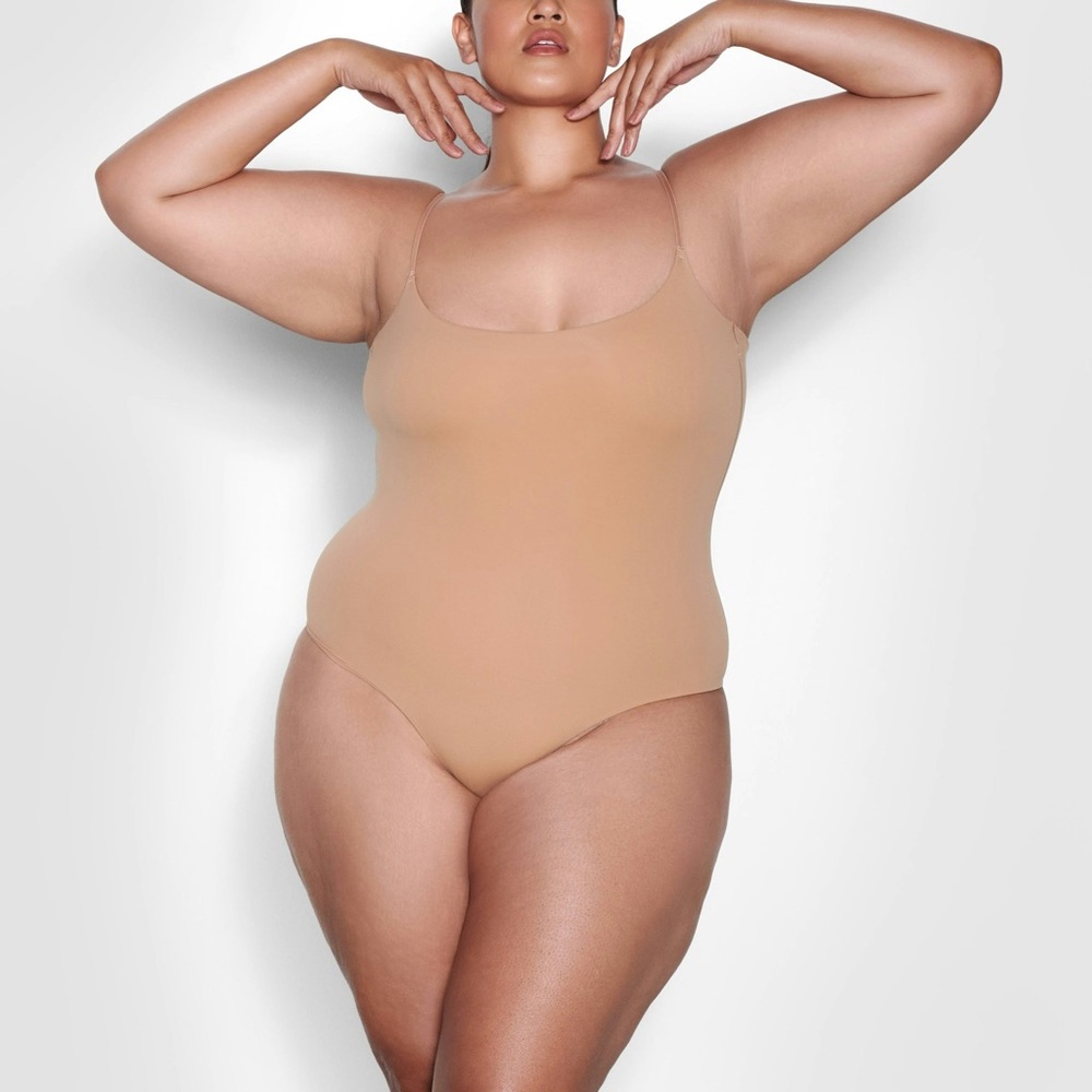 NWT- Skims Fits Everybody Cami Thong Bodysuit in Ochre Size Small